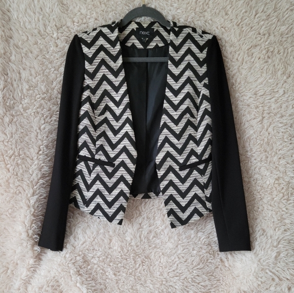 Next Blazer - Picture 1 of 6